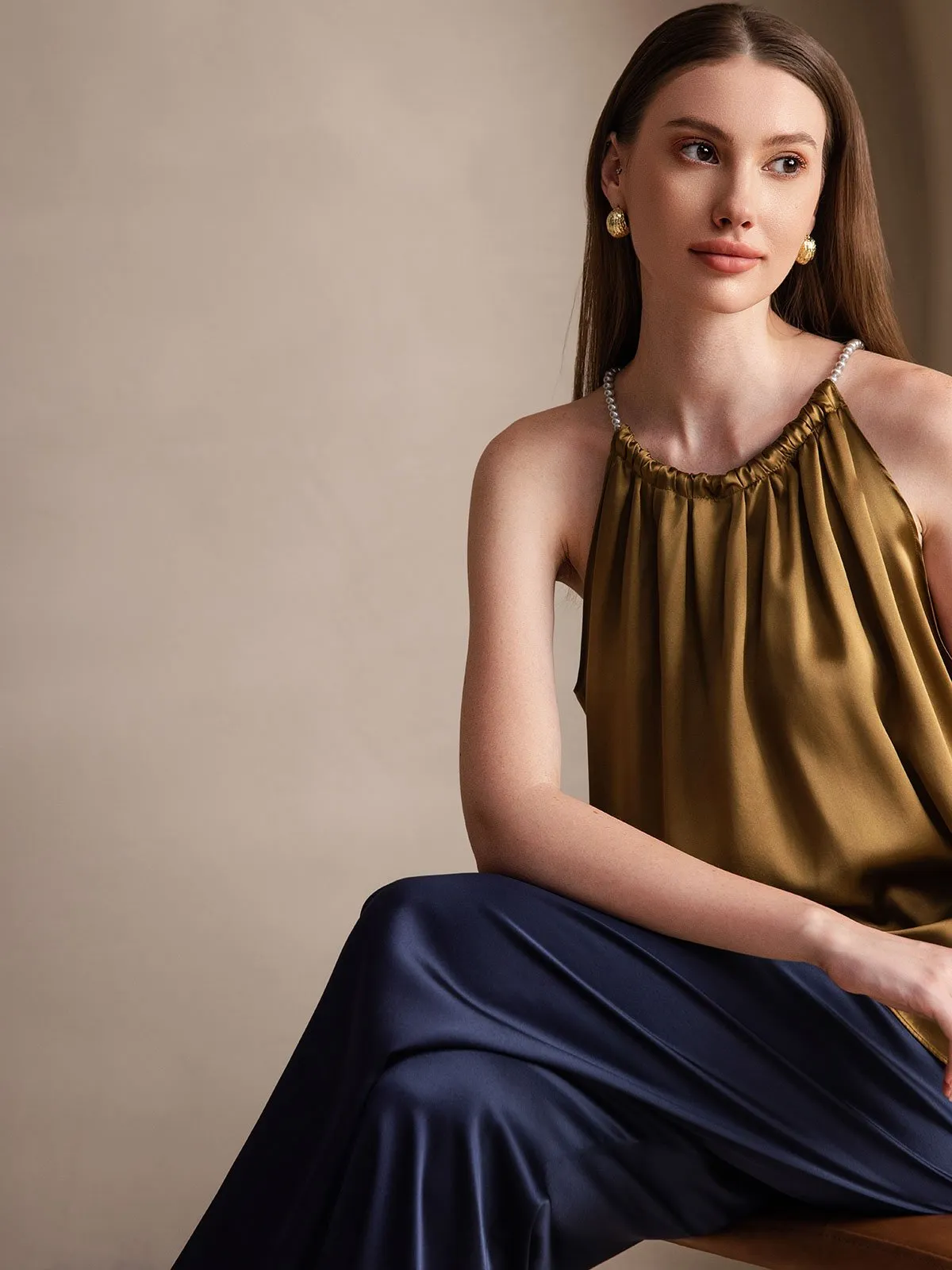 19Momme Silk Elegant Off-the-Shoulder Tank Top