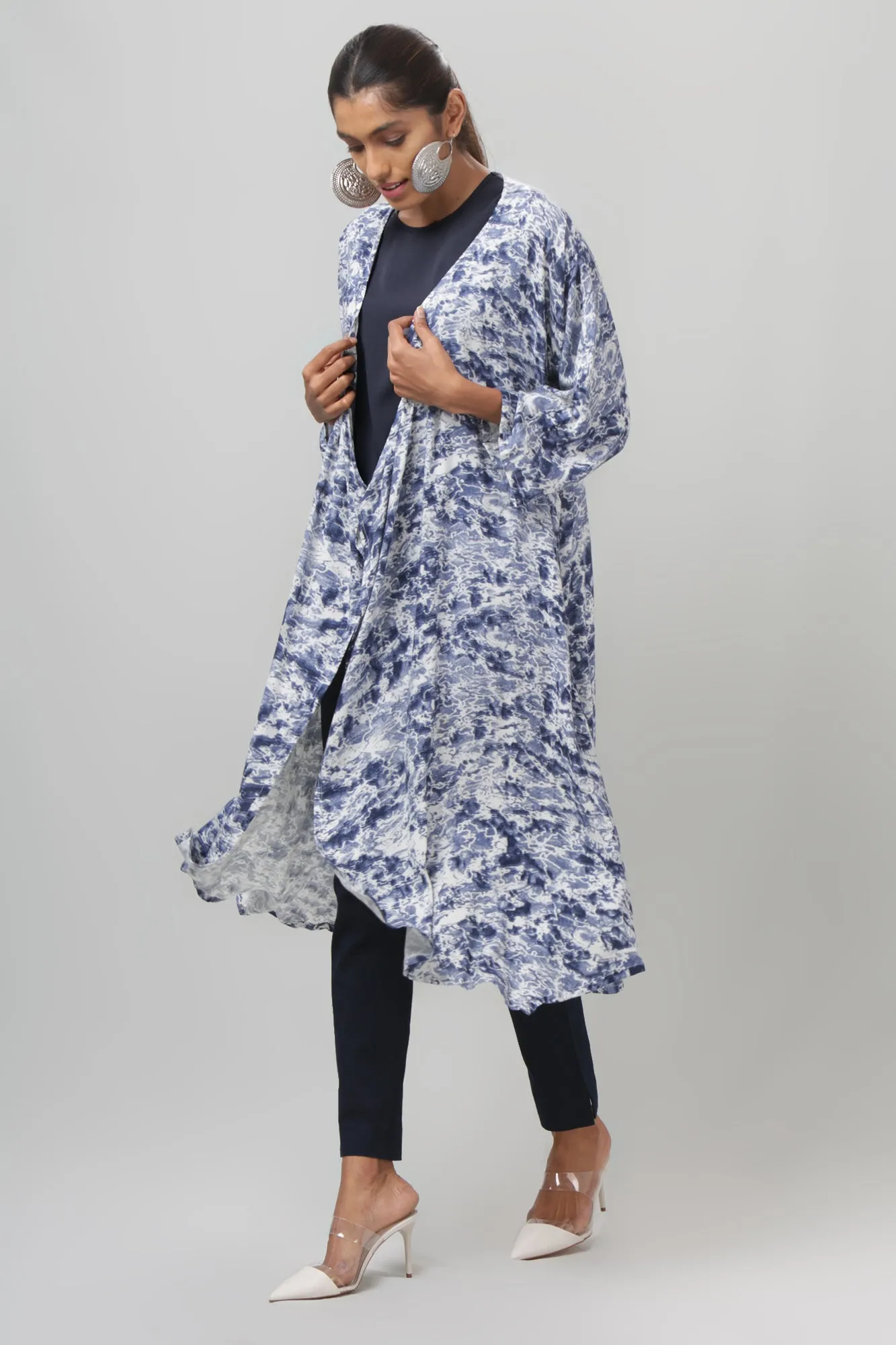 Blue and White Printed Full Sleeve Shrug