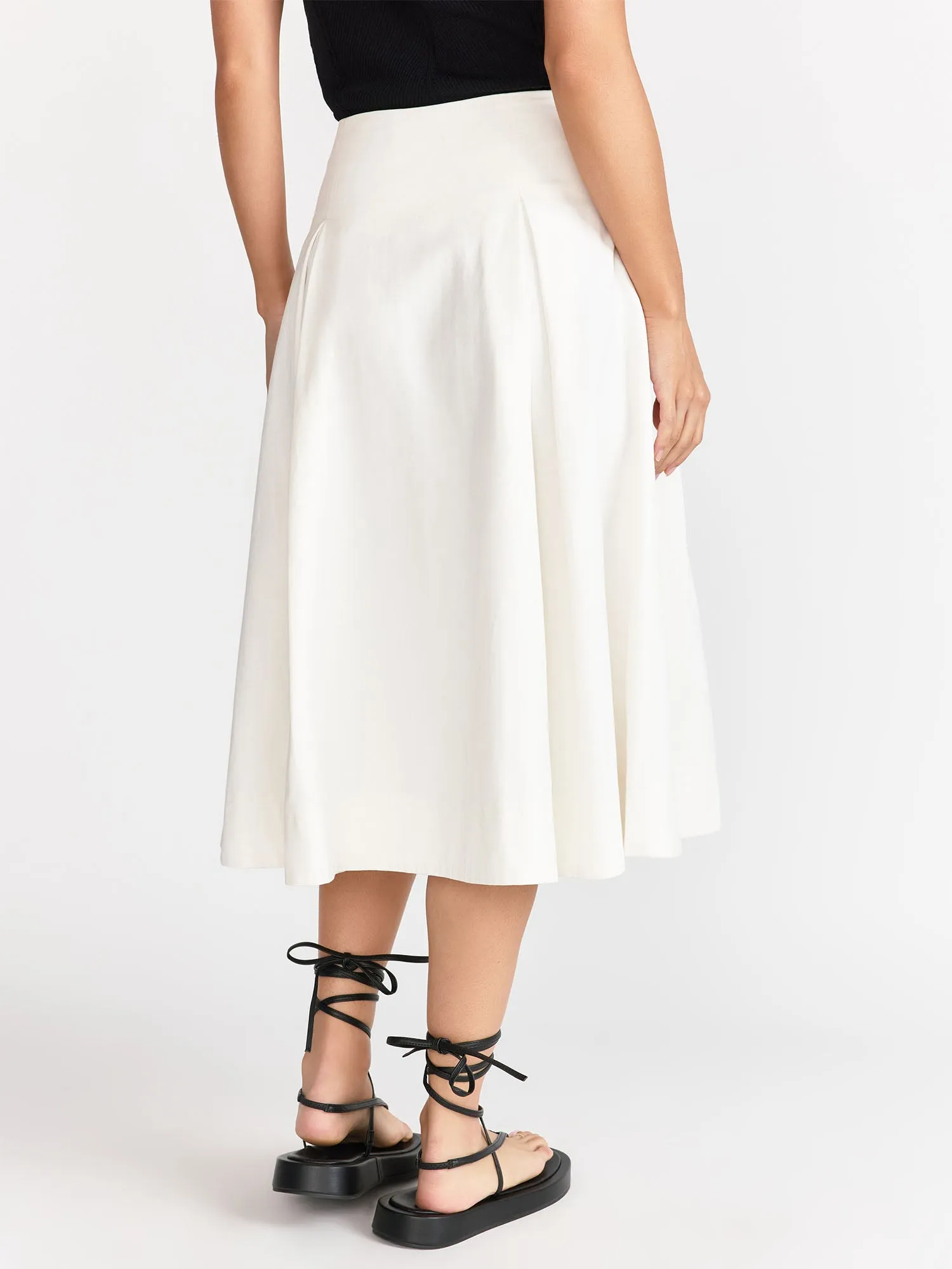 Gilli Flowy Pleated Midi Skirt - Brands We Love