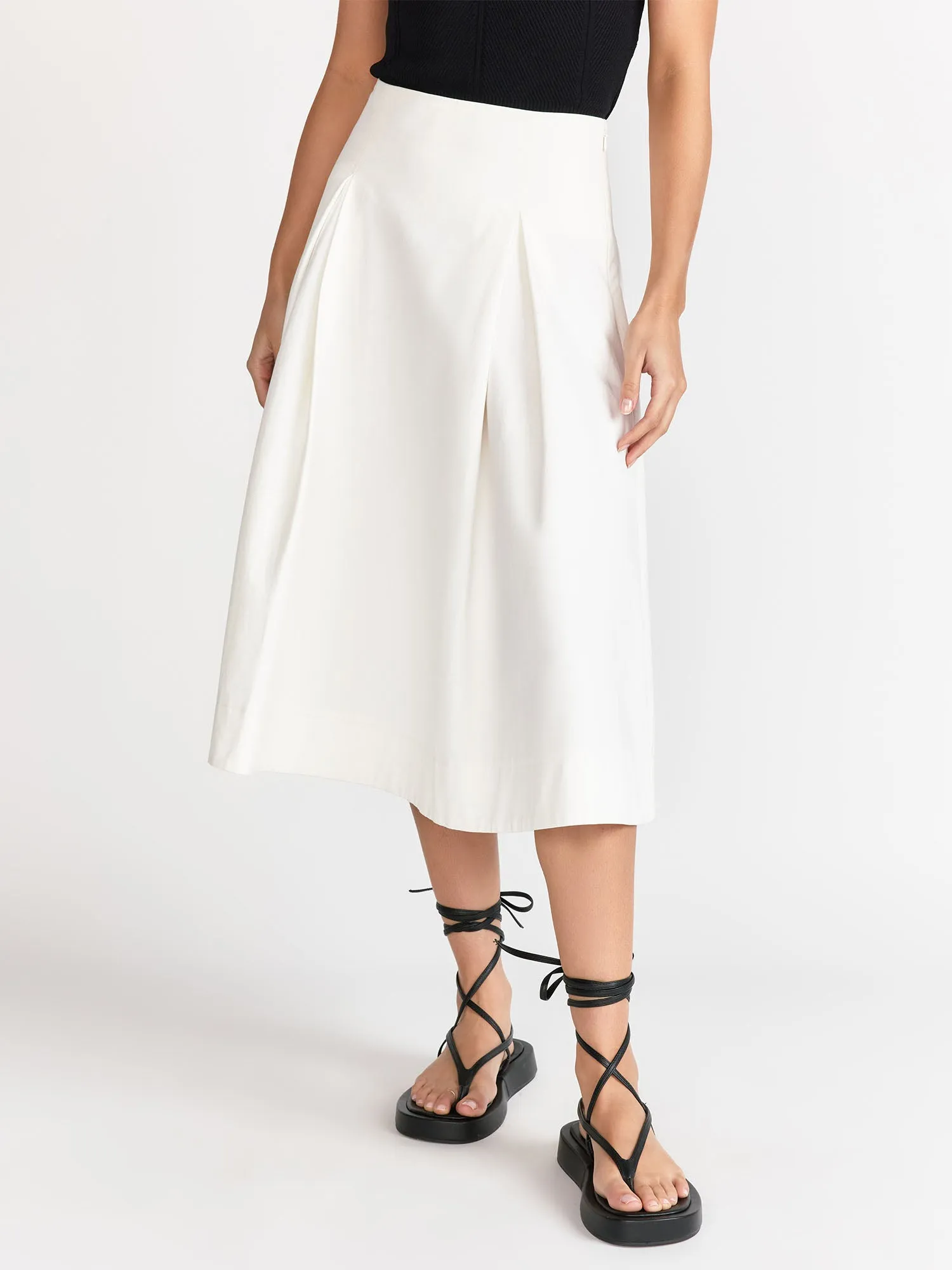 Gilli Flowy Pleated Midi Skirt - Brands We Love