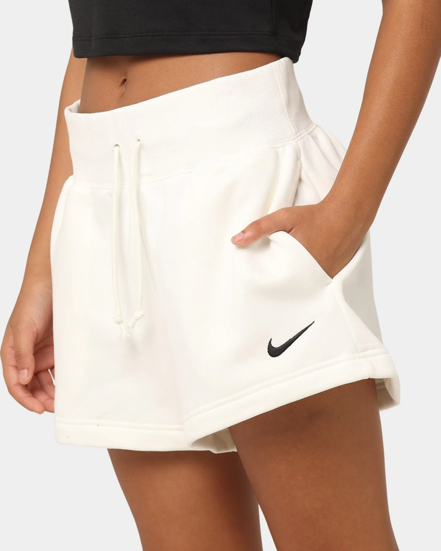 Nike Women's Nike Sportswear Style Fleece High-Waisted Shorts Sail/Black