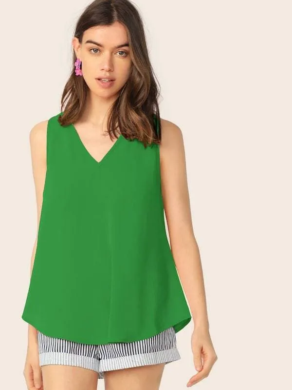 Sleeveless V-neck Flowy Top