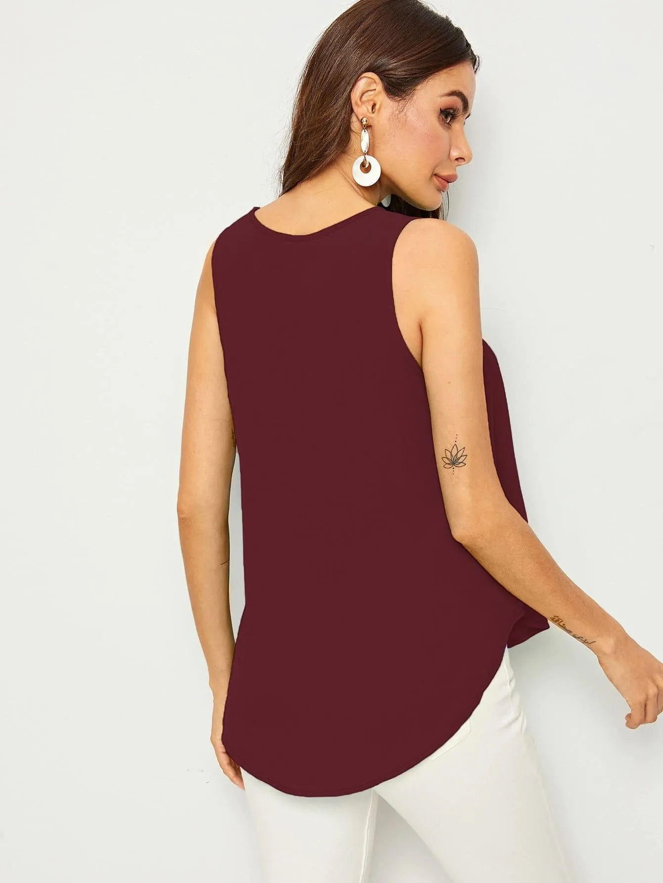 Sleeveless V-neck Flowy Top