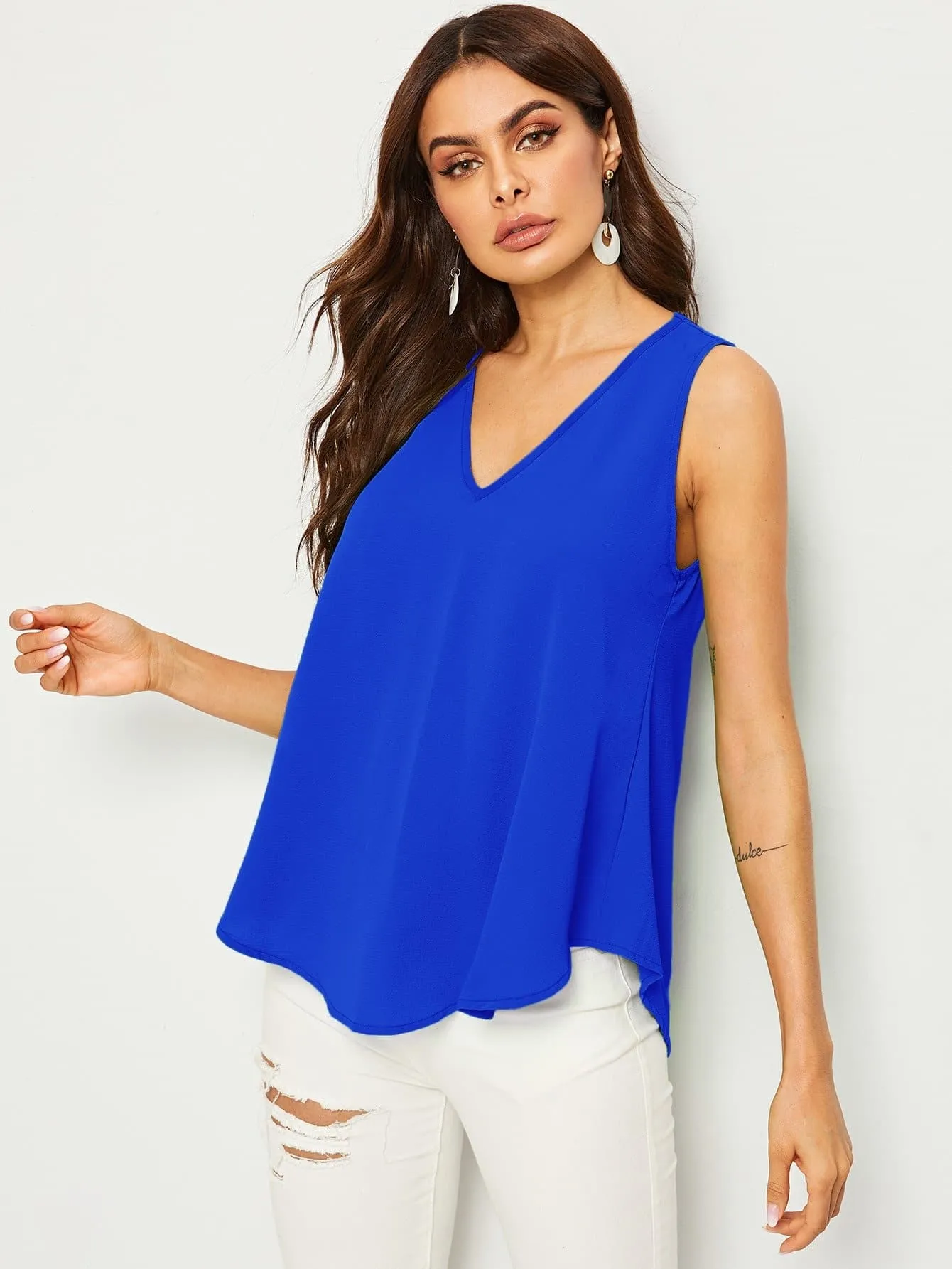 Sleeveless V-neck Flowy Top