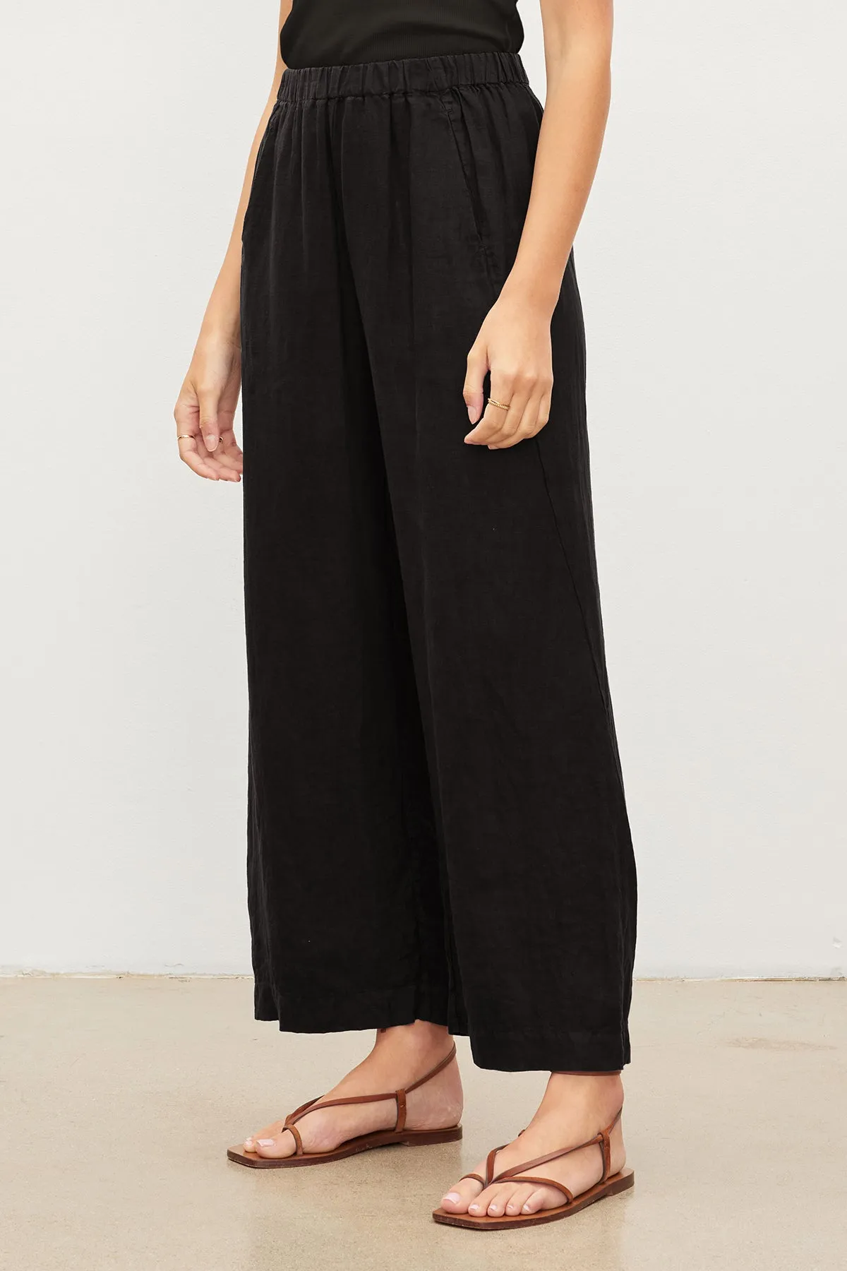 Velvet by Graham & Spencer Lola Pull On Linen Pants | Black